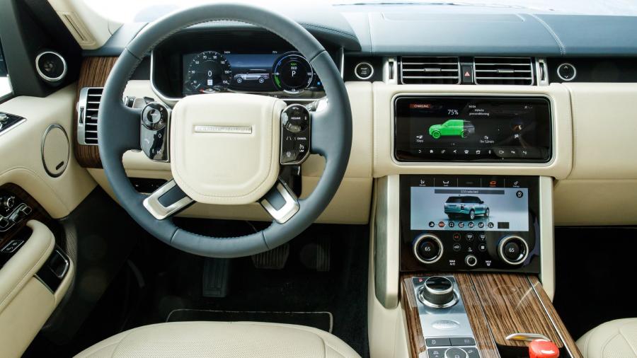 Торпедо Land Rover Range Rover PHEV Autobiography 2017 года  (фото 22 из 32)